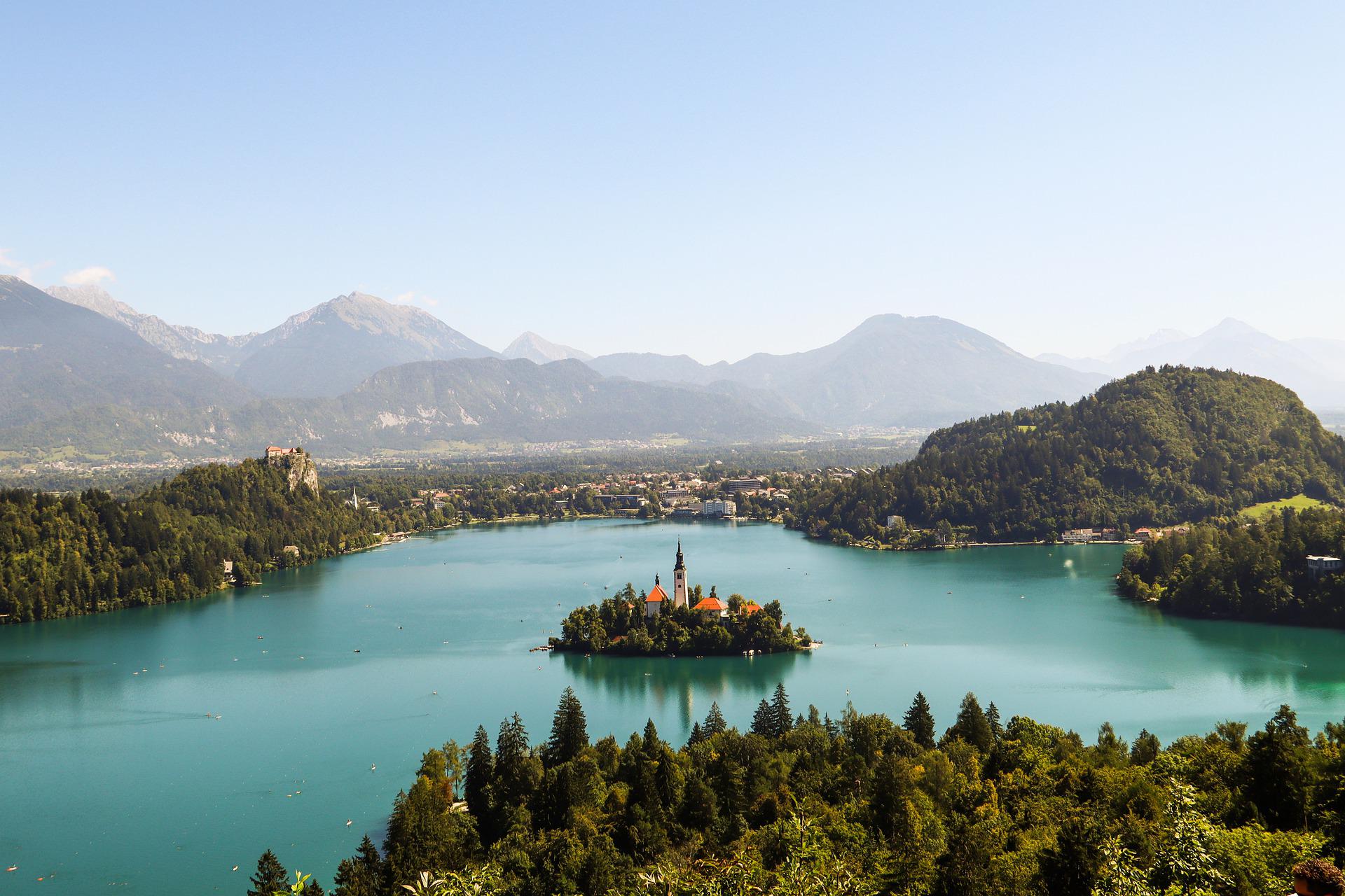 The short training programmes offer the chance to discover beautiful countries such as Slovenia